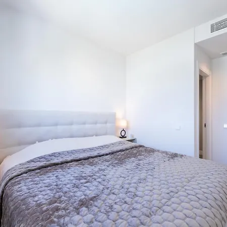 Apartment Luxury 2bd Flat - Pools - Parking - - Gym La Cala De Mijas