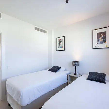 아파트 Luxury 2bd Flat - Pools - Parking - - Gym