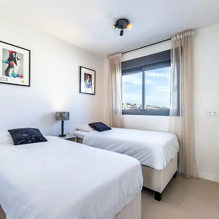 Apartment Luxury 2bd Flat - Pools - Parking - - Gym La Cala De Mijas