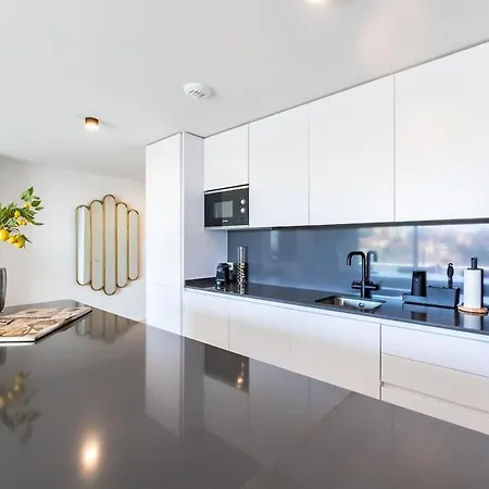 아파트 Luxury 2bd Flat - Pools - Parking - - Gym